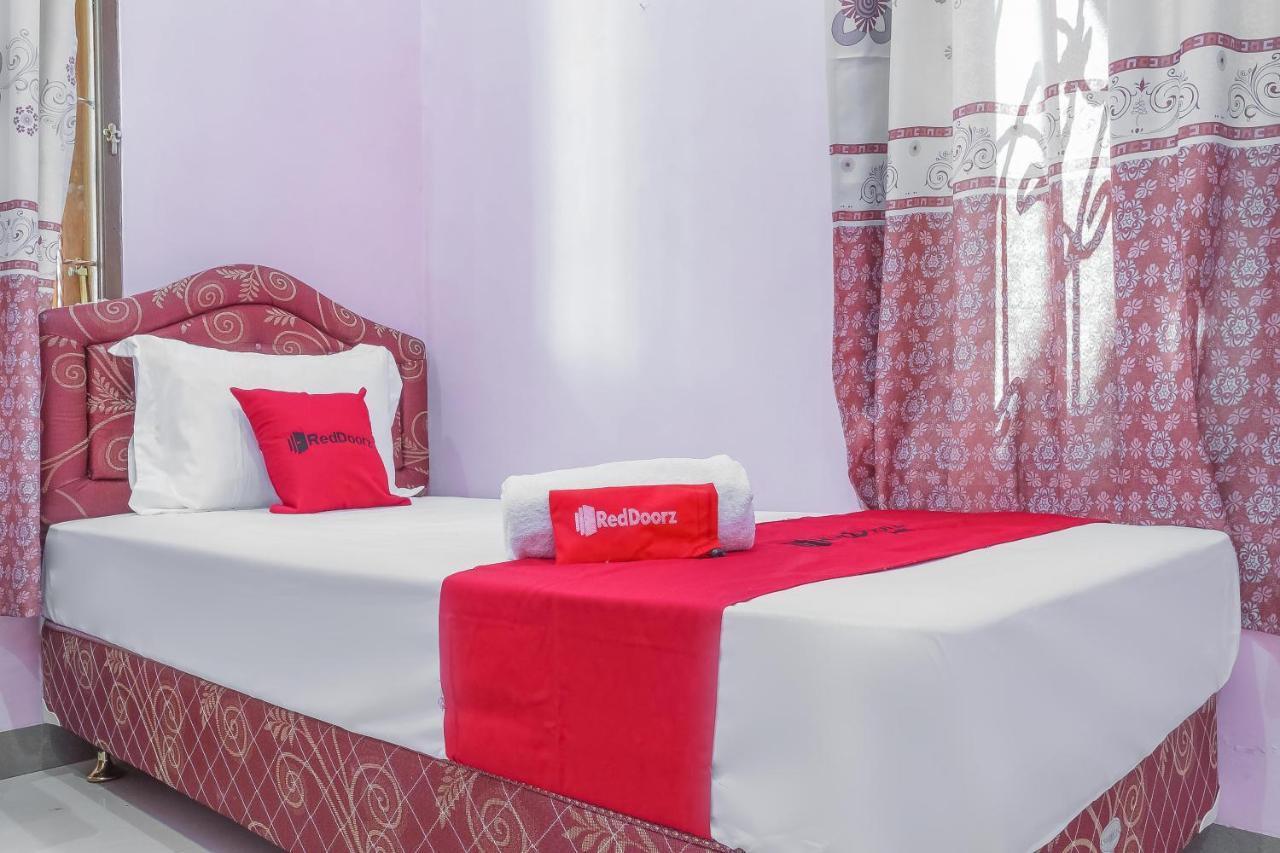 Reddoorz Syariah @ Puri Kalijaga Street Hotel Cirebon Buitenkant foto